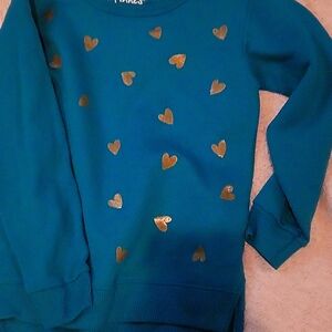 NWT Girls sweatshirt w gold foil hearts